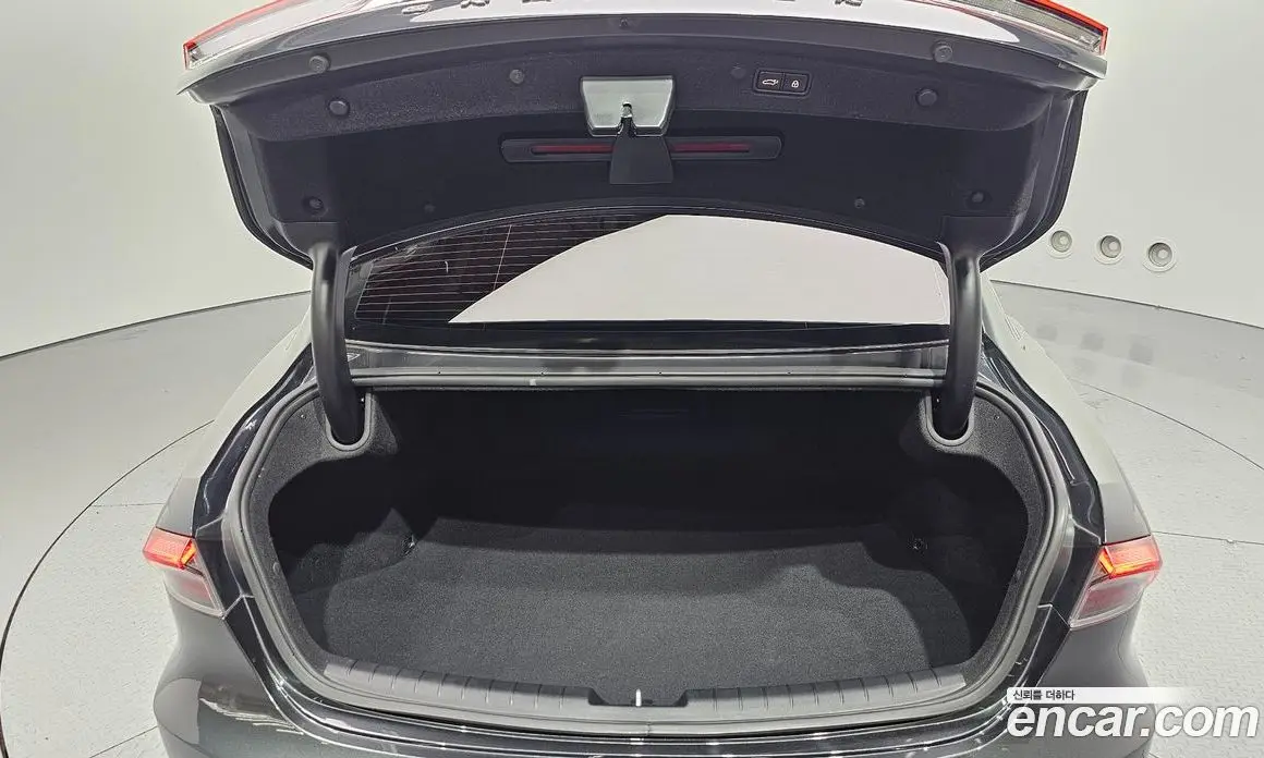 Hyundai Grandeur 2022 2.5 автомат (гидро), фото 20