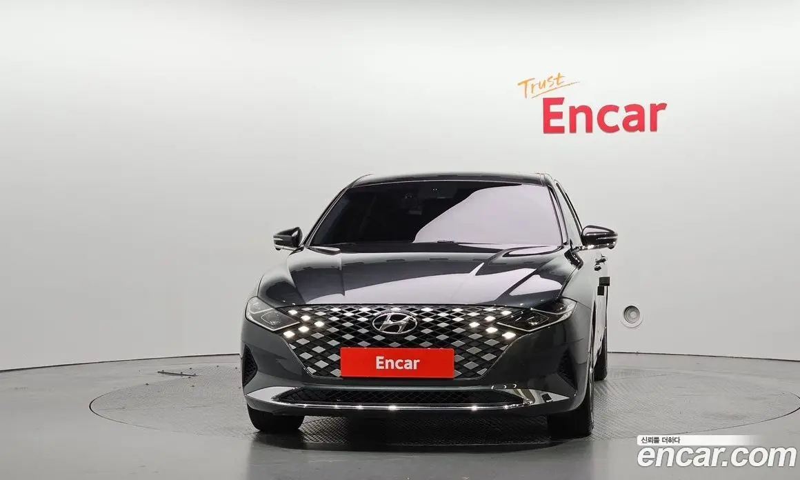 Hyundai Grandeur 2022 2.5 автомат (гидро), фото 3