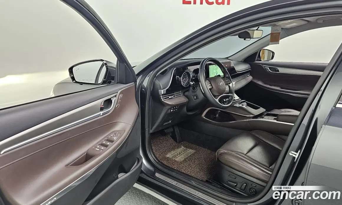Hyundai Grandeur 2022 2.5 автомат (гидро), фото 10