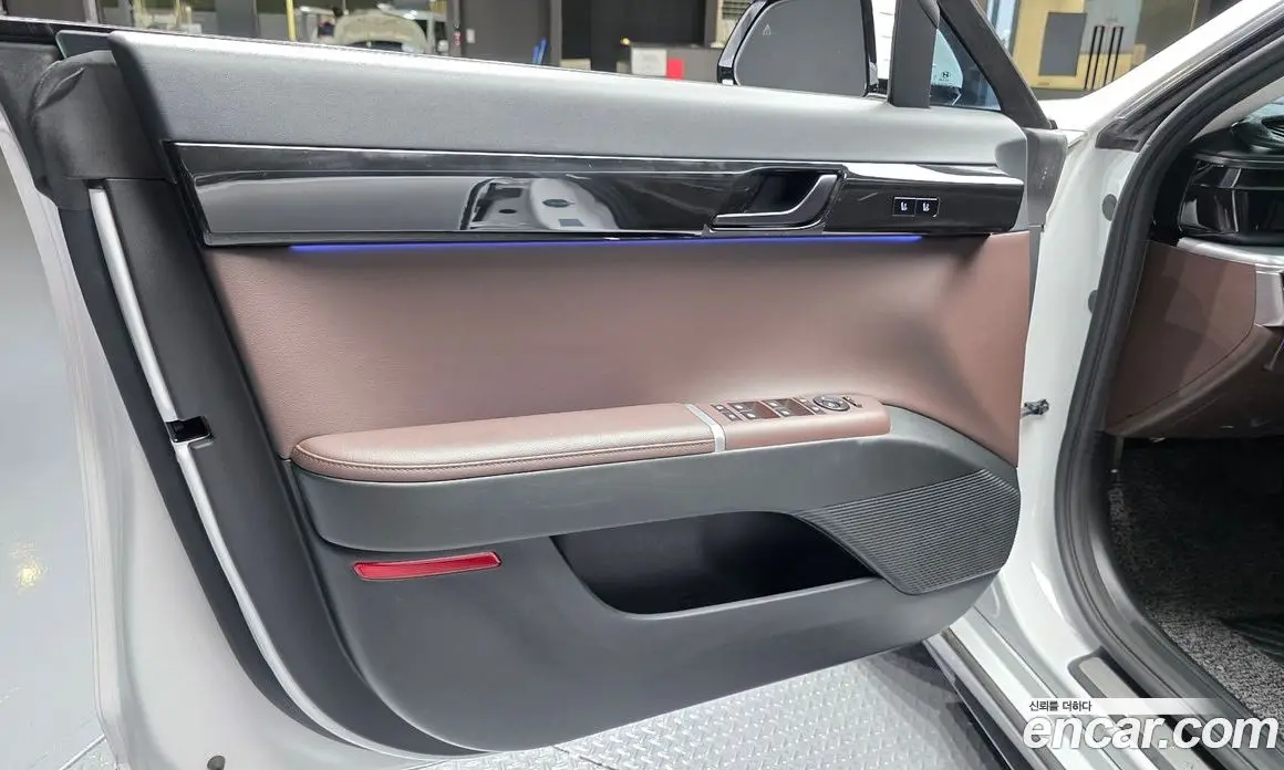 Hyundai Grandeur 2023 2.5 автомат (гидро), фото 14