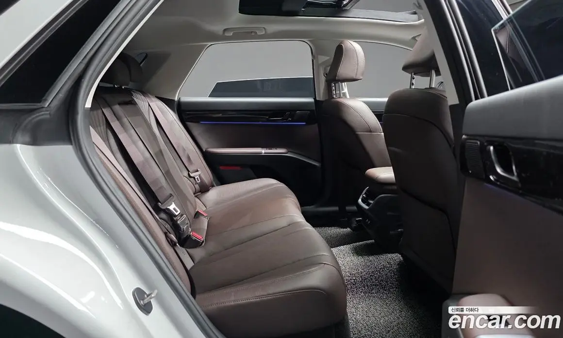 Hyundai Grandeur 2023 2.5 автомат (гидро), фото 17