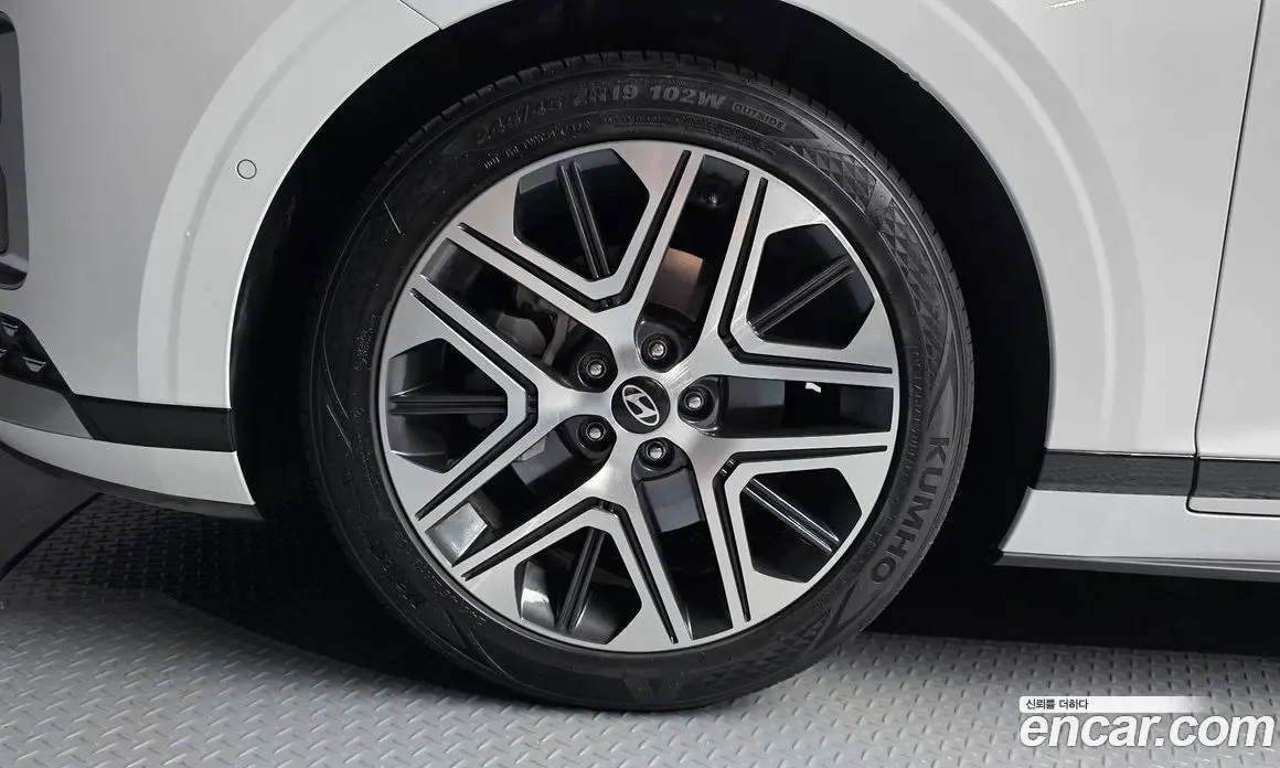 Hyundai Grandeur 2023 2.5 автомат (гидро), фото 5