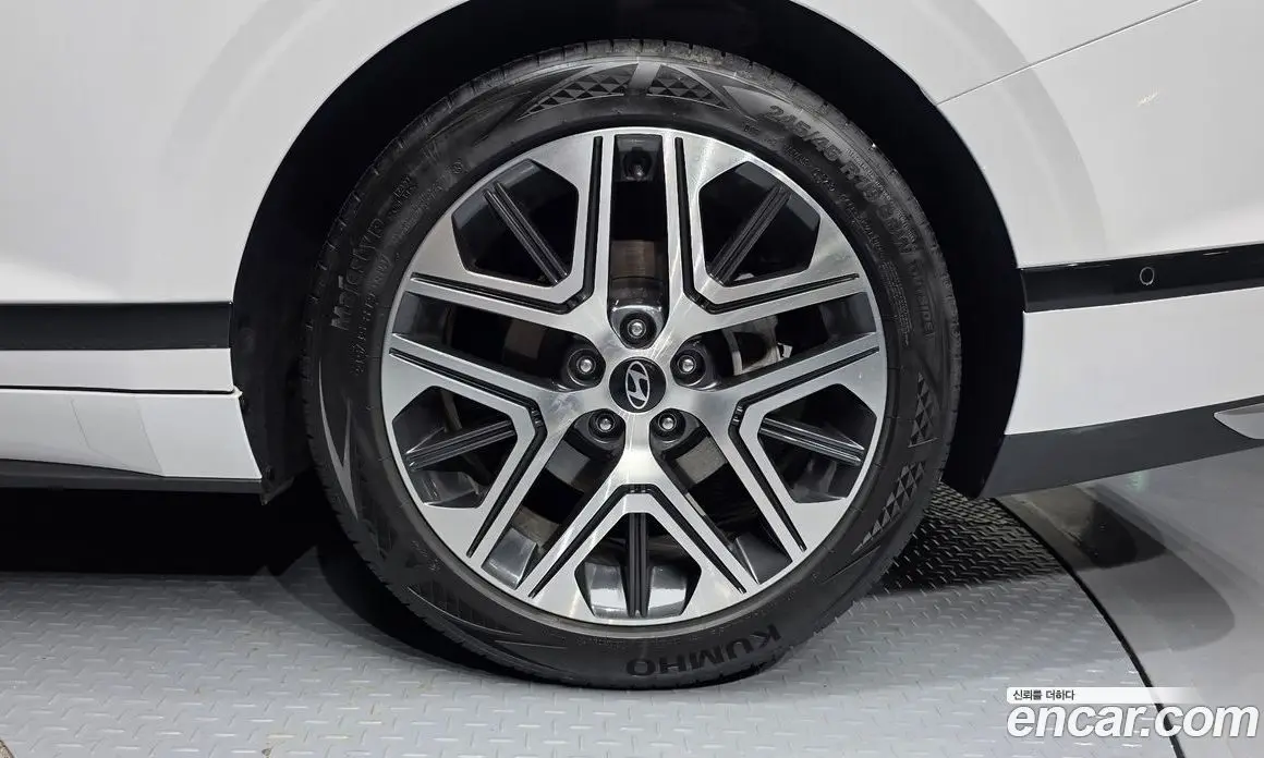 Hyundai Grandeur 2023 2.5 автомат (гидро), фото 7