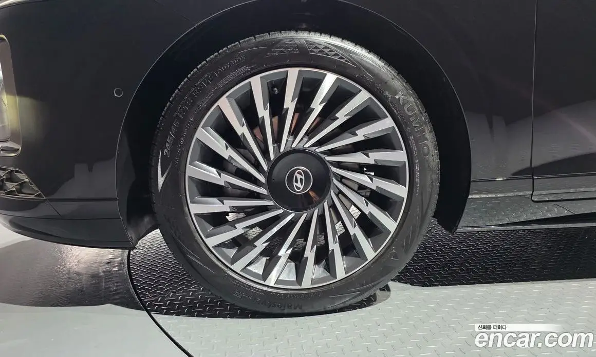 Hyundai Grandeur 2024 2.5 автомат (гидро), фото 19
