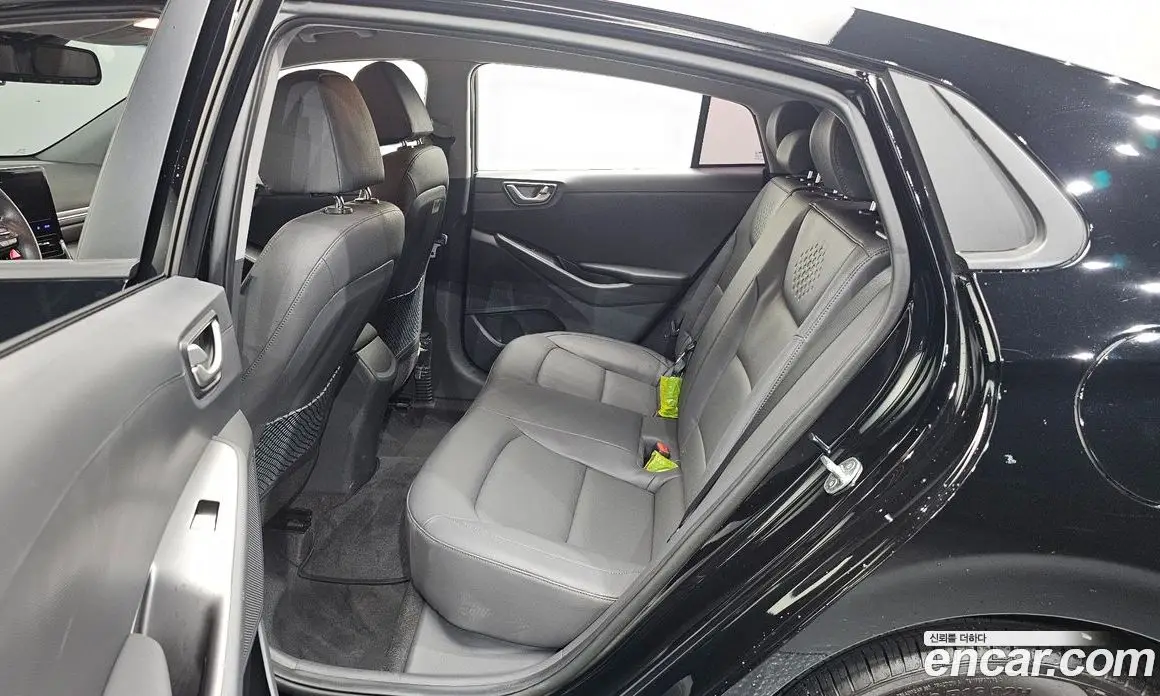 Hyundai Ioniq 2020 0.1 автомат (гидро), фото 18
