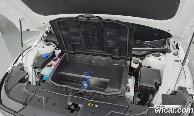 Hyundai Ioniq 5 2024 0.1 автомат (гидро), миниатюра 6