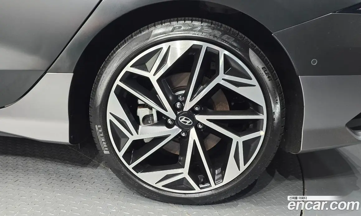 Hyundai Ioniq 6 2023 0.1 автомат (гидро), фото 7