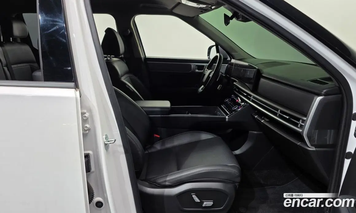 Hyundai Santa Fe 2023 2.5 автомат (гидро), фото 17
