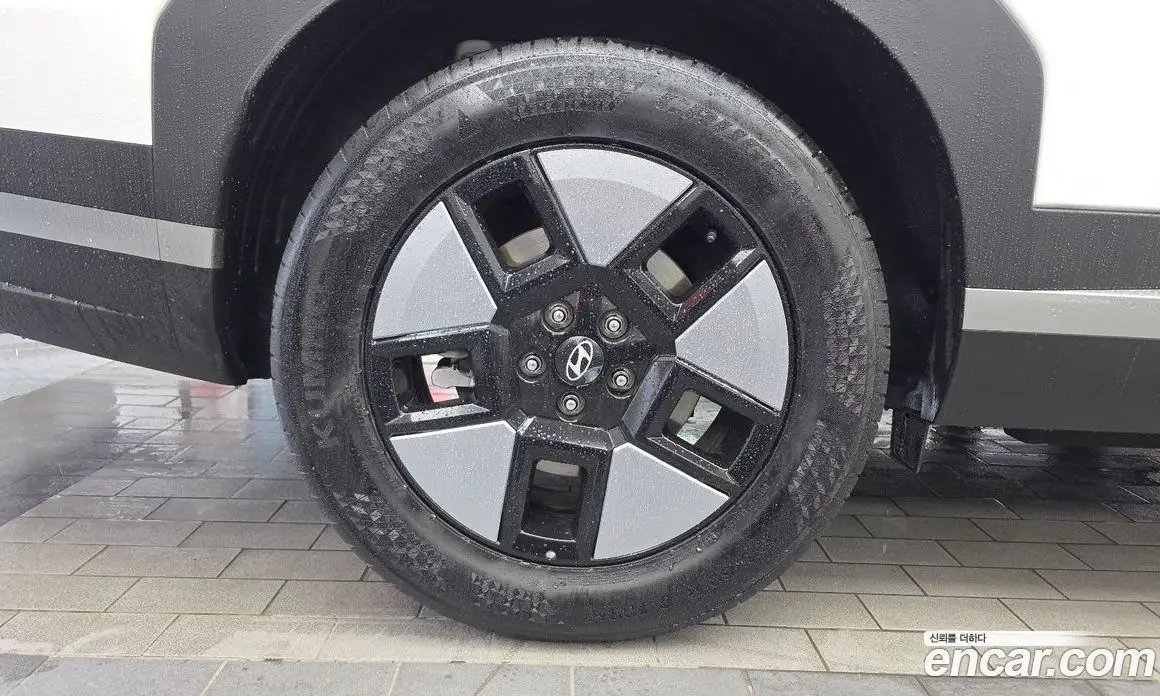 Hyundai Santa Fe 2024 1.6 автомат (гидро), фото 5
