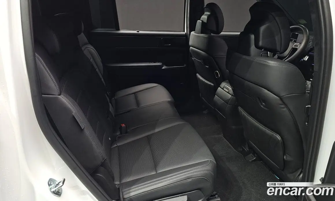 Hyundai Santa Fe 2024 1.6 автомат (гидро), фото 16