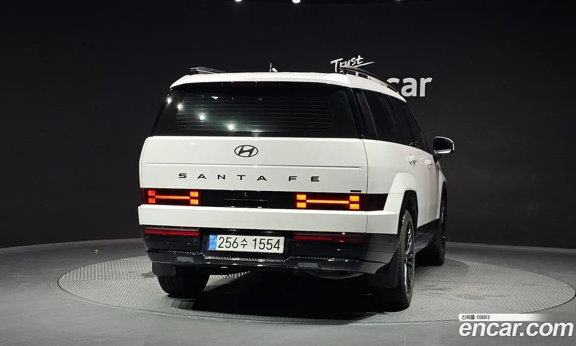 Hyundai Santa Fe 2024 1.6 автомат (гидро), фото 3