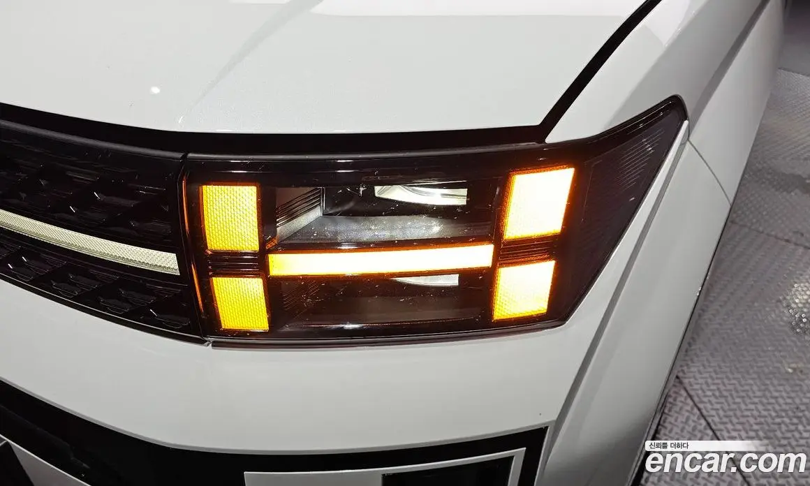 Hyundai Santa Fe 2024 1.6 автомат (гидро), фото 7