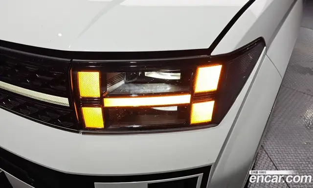 Hyundai Santa Fe 2024 1.6 автомат (гидро), миниатюра 7