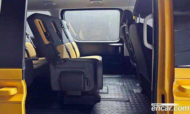 Hyundai Staria 2023 3.5 автомат (гидро), миниатюра 12