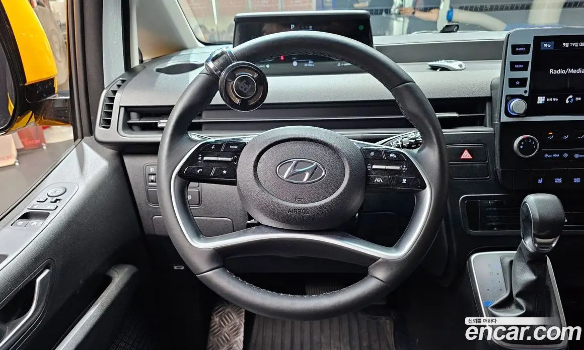 Hyundai Staria 2023 3.5 автомат (гидро), фото 14 Hyundai Staria 2023 3.5 автомат (гидро), фото 14