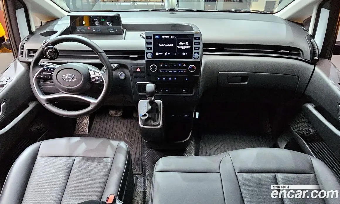 Hyundai Staria 2023 3.5 автомат (гидро), фото 7 Hyundai Staria 2023 3.5 автомат (гидро), фото 7