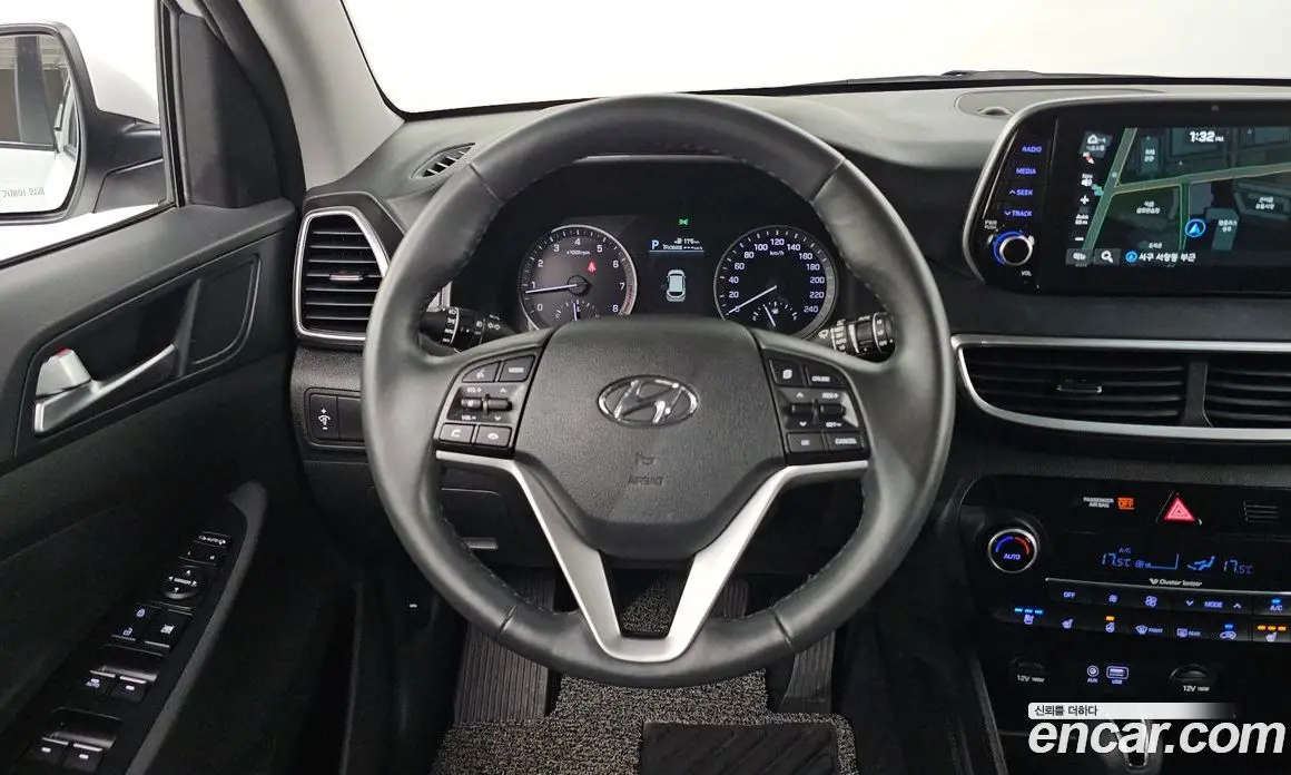 Hyundai Tucson 2018 1.6 автомат (гидро), фото 12