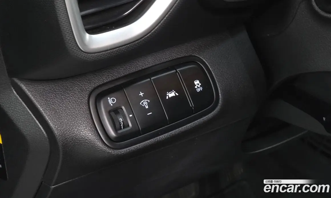 Hyundai Venue 2019 1.6 автомат (гидро), фото 15
