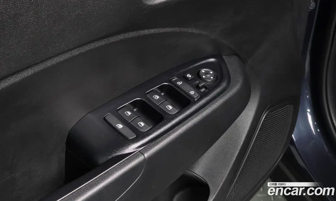 Hyundai Venue 2019 1.6 автомат (гидро), фото 16