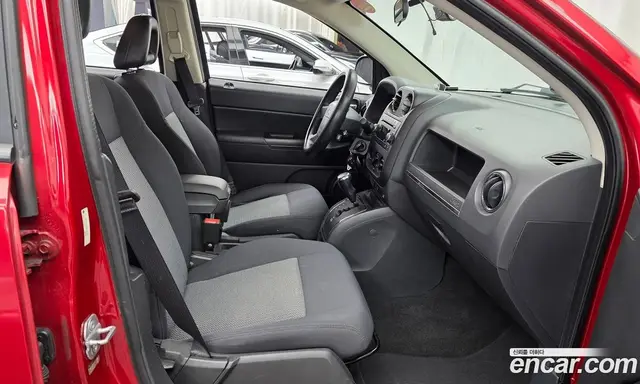 Jeep Compass 2009 2.4 автомат (гидро), миниатюра 11