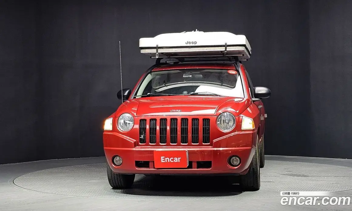Jeep Compass 2009 2.4 автомат (гидро), фото 3