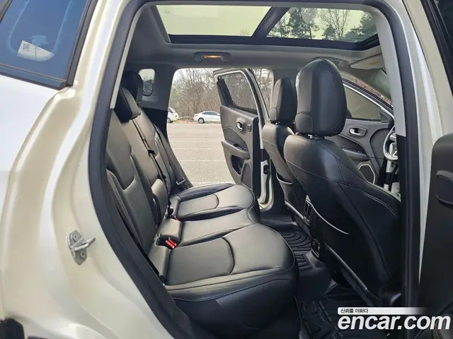 Jeep Compass 2019 2.4 автомат (гидро), миниатюра 12