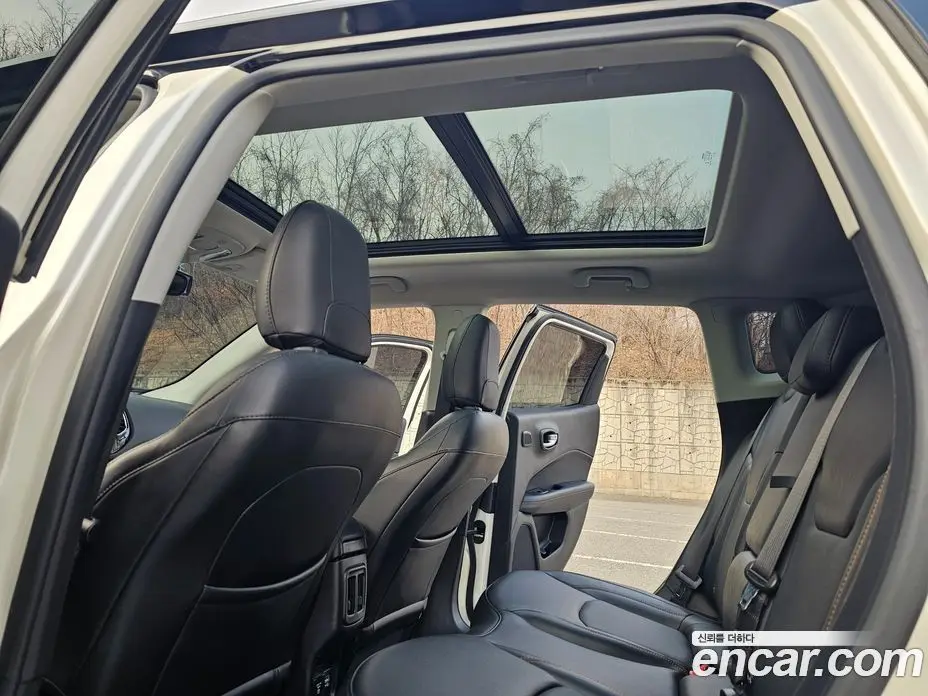 Jeep Compass 2019 2.4 автомат (гидро), фото 18 Jeep Compass 2019 2.4 автомат (гидро), фото 18