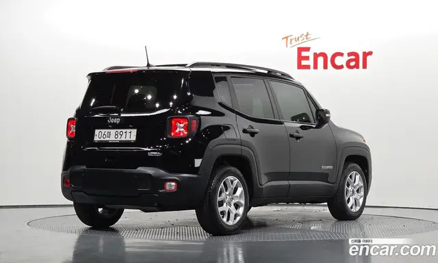 Jeep Renegade 2018 2.4 автомат (гидро), миниатюра 2