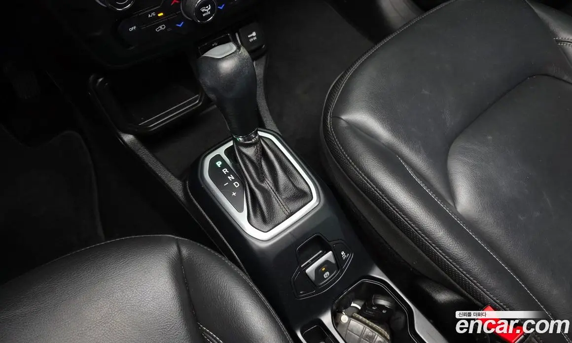 Jeep Renegade 2018 2.4 автомат (гидро), фото 12