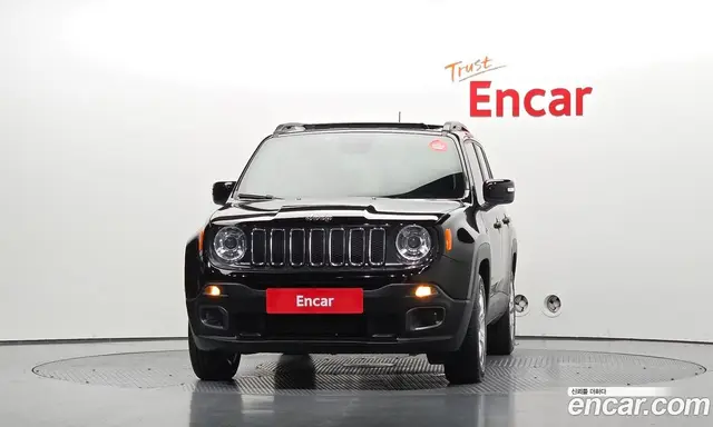 Jeep Renegade 2018 2.4 автомат (гидро), миниатюра 3