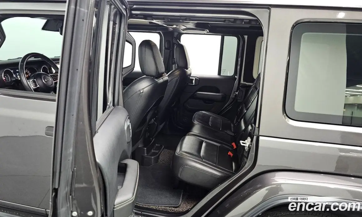 Jeep Wrangler 2019 2.0 автомат (гидро), фото 12 Jeep Wrangler 2019 2.0 автомат (гидро), фото 12