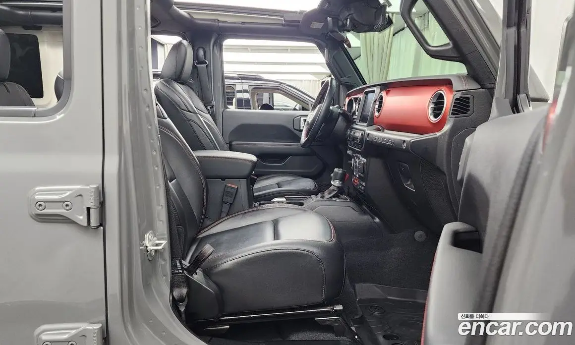 Jeep Wrangler 2020 2.0 автомат (гидро), фото 17