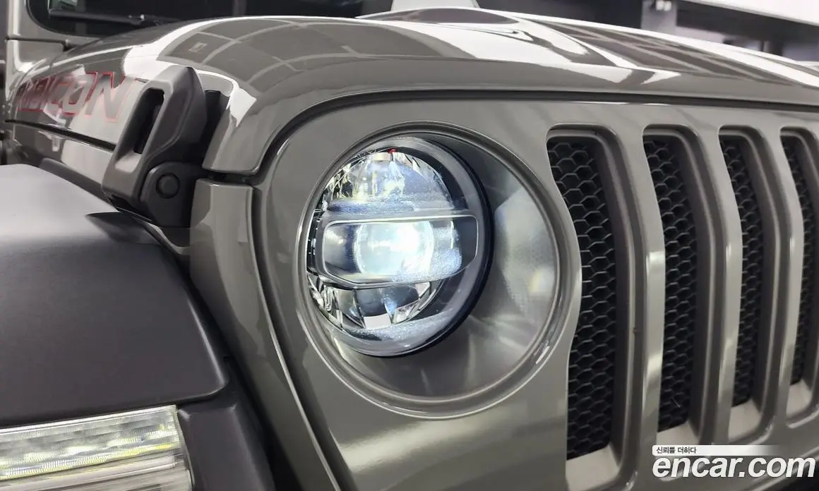 Jeep Wrangler 2020 2.0 автомат (гидро), фото 8