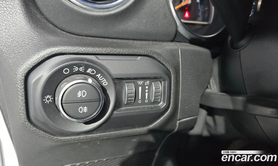 Jeep Wrangler 2021 2.0 автомат (гидро), фото 17 Jeep Wrangler 2021 2.0 автомат (гидро), фото 17