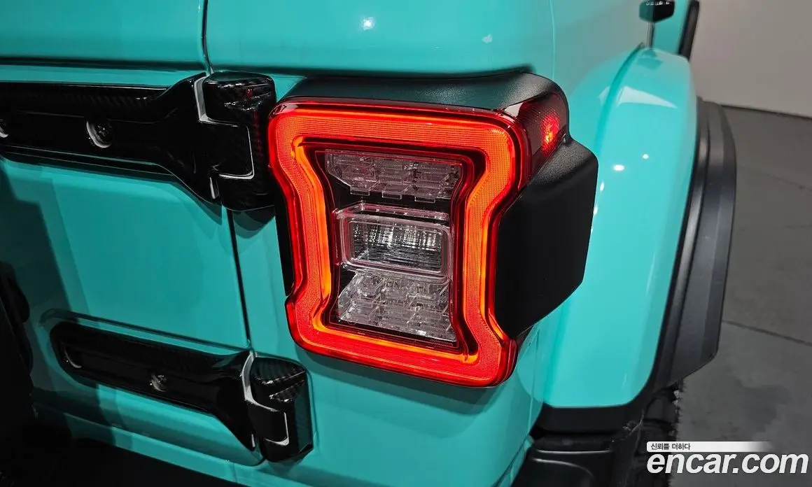 Jeep Wrangler 2021 2.0 автомат (гидро), фото 8