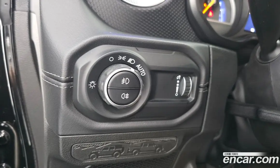 Jeep Wrangler 2025 2.0 автомат (гидро), фото 17