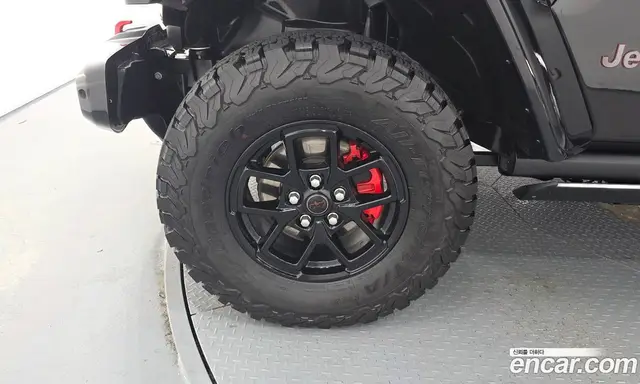 Jeep Wrangler 2025 2.0 автомат (гидро), миниатюра 5
