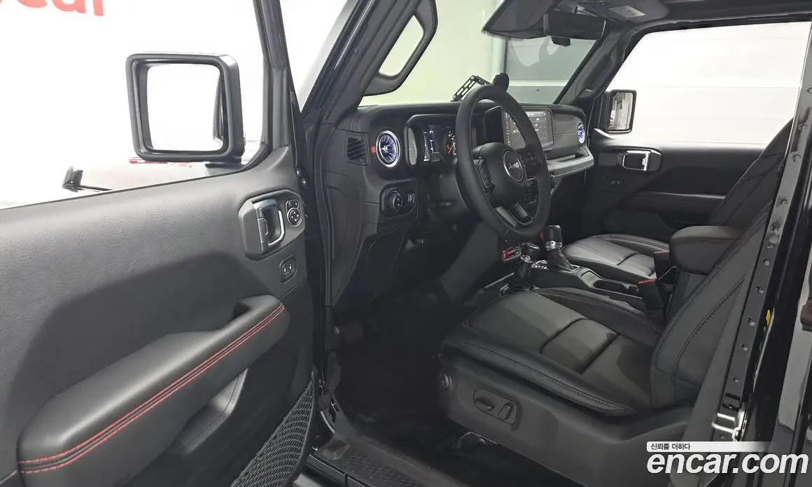Jeep Wrangler 2025 2.0 автомат (гидро), фото 10