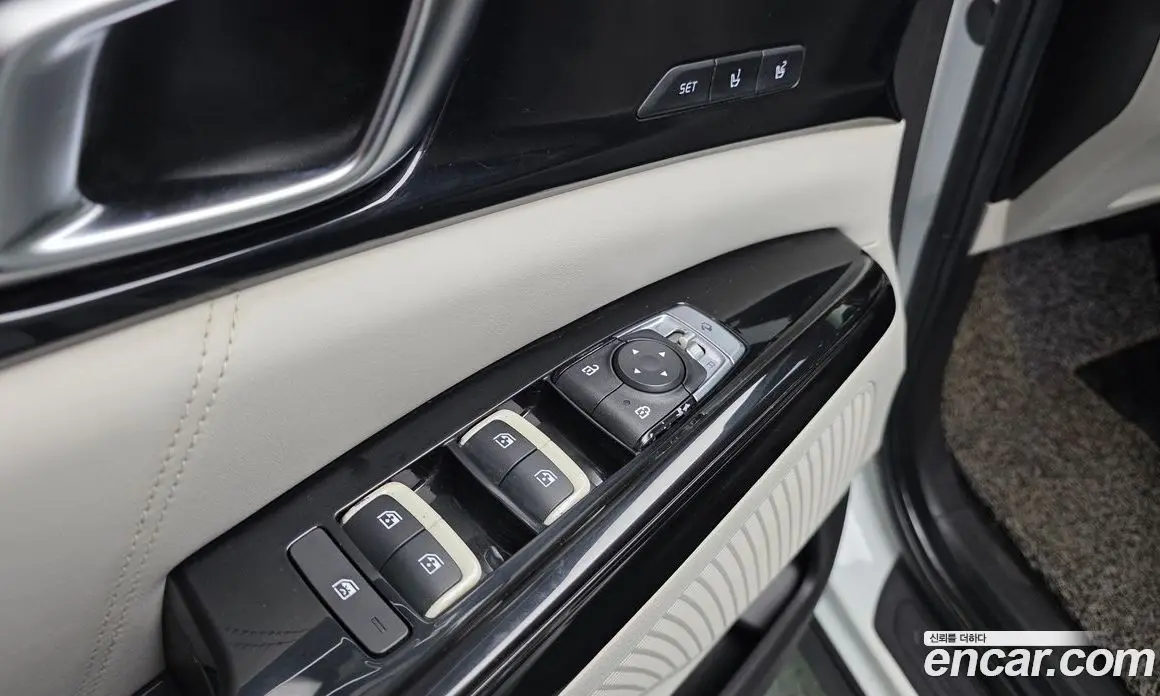 Kia Carnival 2020 3.5 автомат (гидро), фото 12