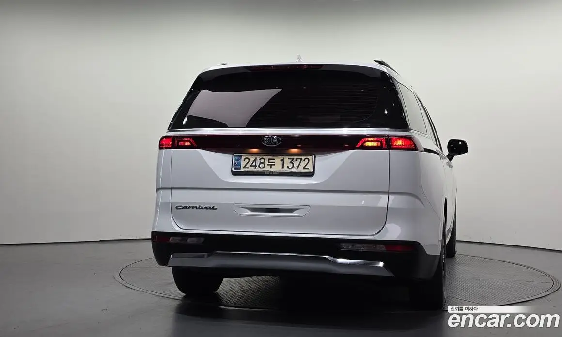Kia Carnival 2020 3.5 автомат (гидро), фото 4