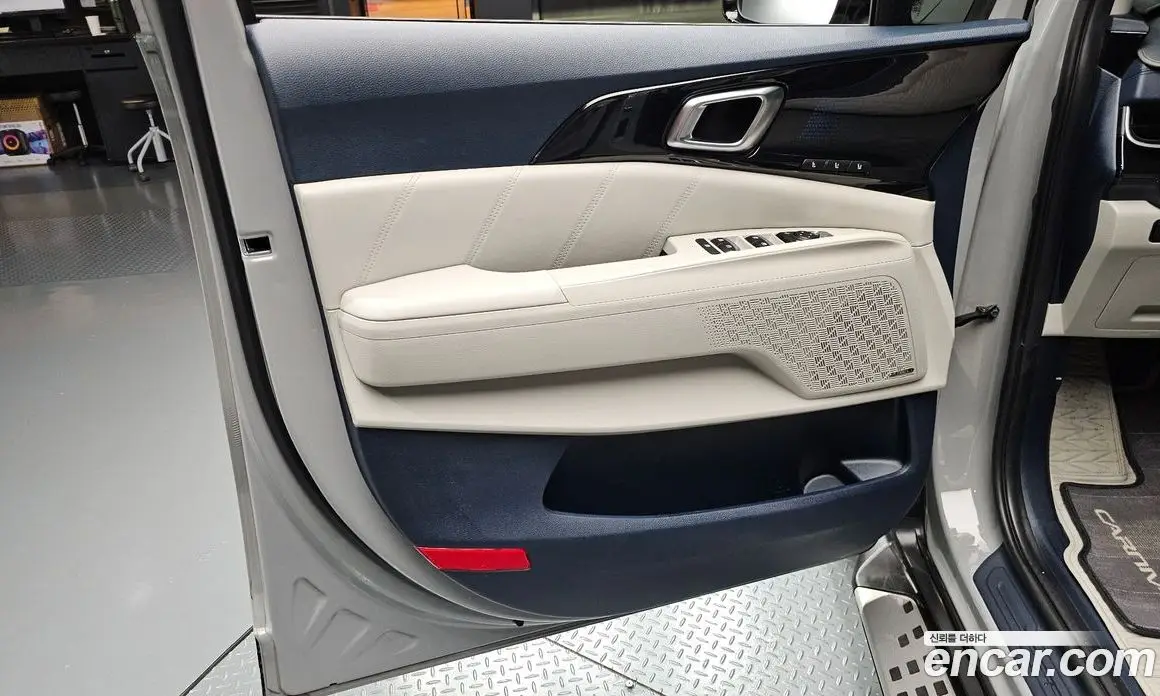 Kia Carnival 2024 1.6 автомат (гидро), фото 14
