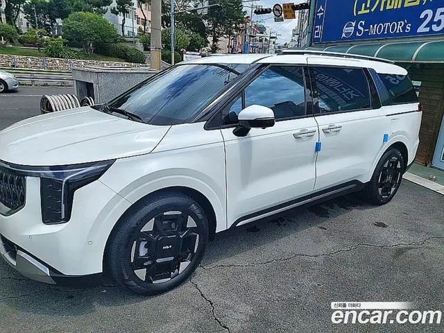 Kia Carnival 2025 1.6 автомат (гидро), миниатюра 1