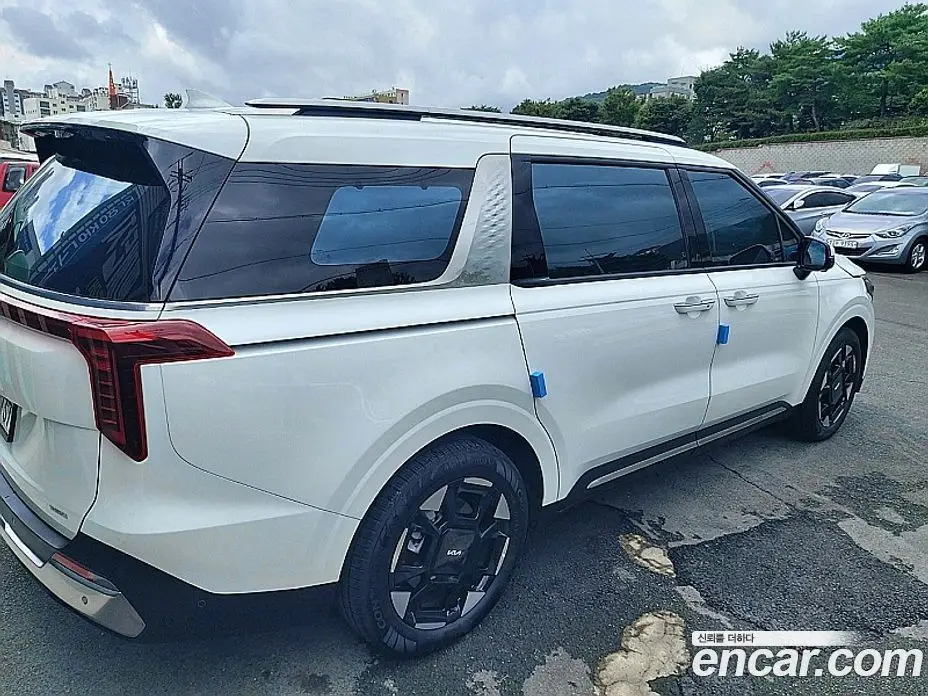 Kia Carnival 2025 1.6 автомат (гидро), фото 5
