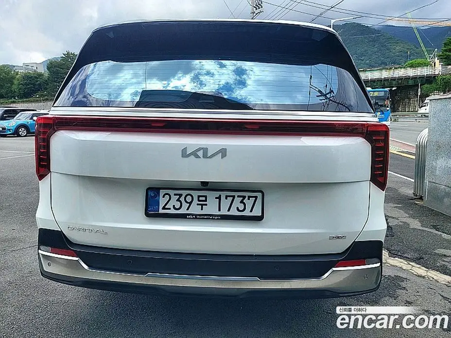 Kia Carnival 2025 1.6 автомат (гидро), фото 6