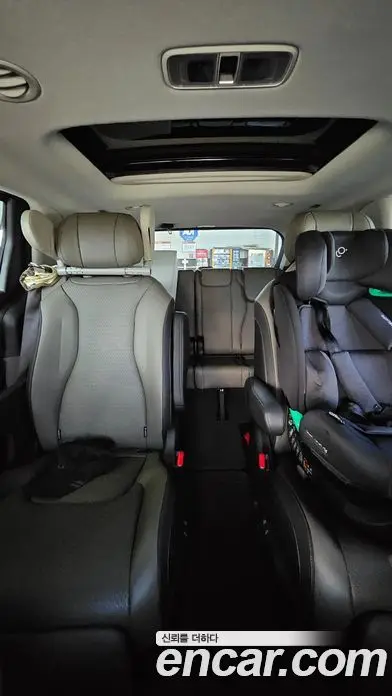 Kia Carnival 2026 1.6 автомат (гидро), миниатюра 8
