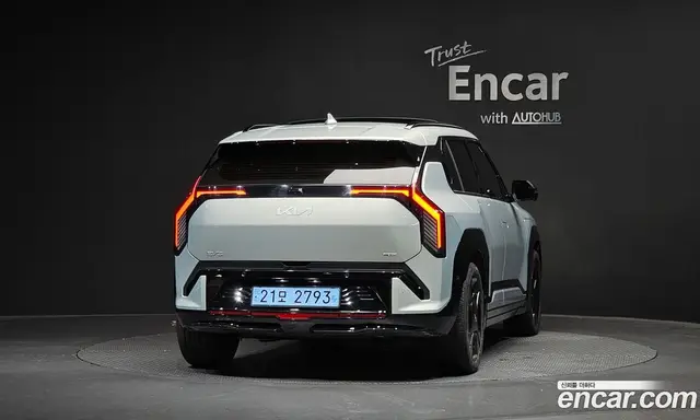 Kia EV3 2024 0.2 автомат (гидро), миниатюра 3