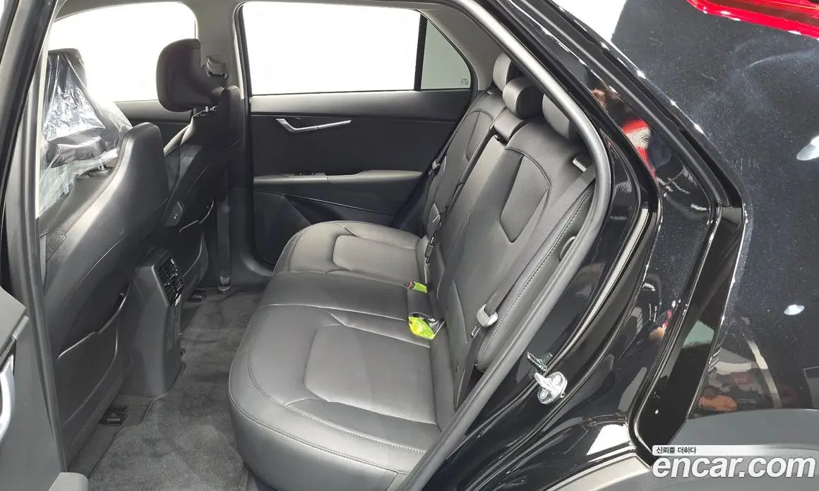 Kia Niro 2023 0.2 автомат (гидро), фото 17
