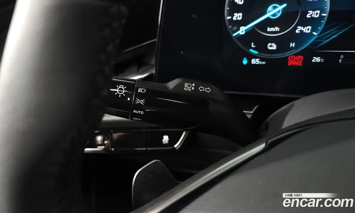 Kia Niro 2023 0.2 автомат (гидро), фото 26