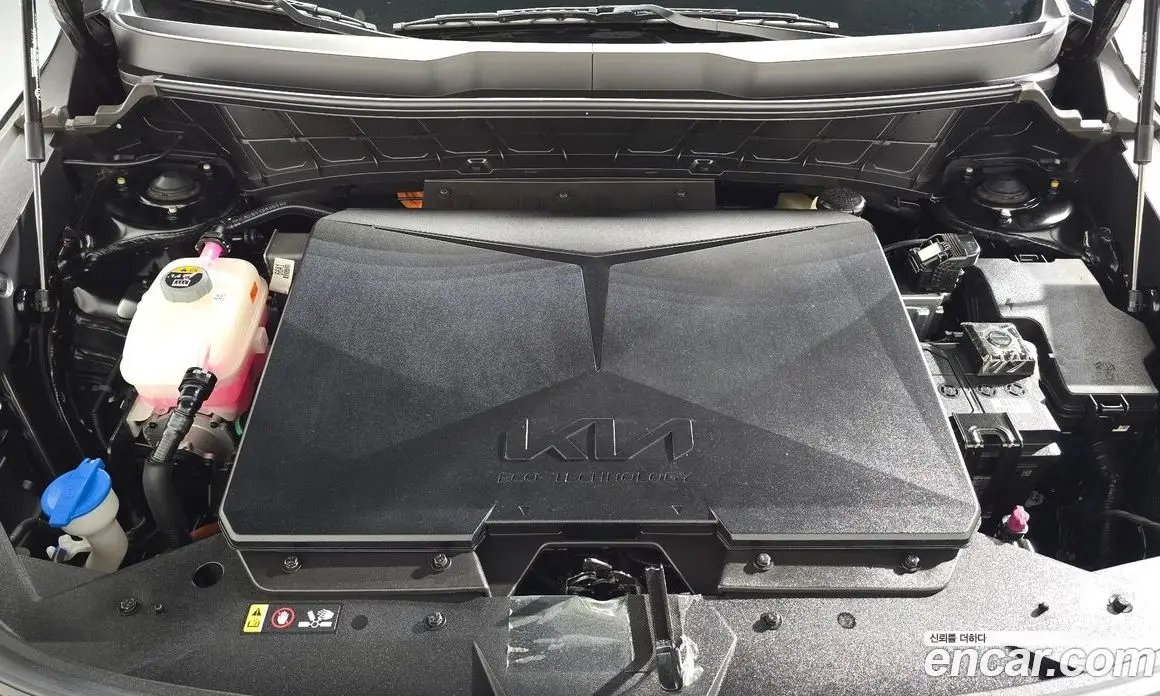 Kia Niro 2023 0.2 автомат (гидро), фото 6