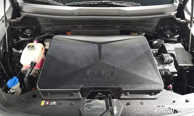 Kia Niro 2023 0.2 автомат (гидро), миниатюра 6